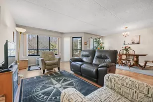 400 High Point Dr, Hartsdale, NY 10530 - Photo 4