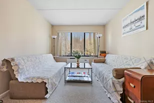 400 High Point Dr, Hartsdale, NY 10530 - Photo 12