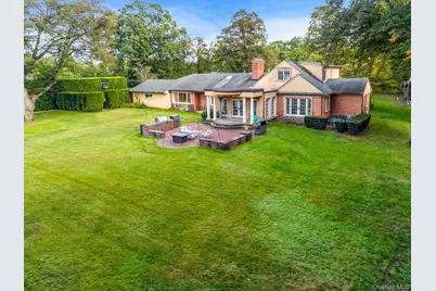 532 E Shore Road, Great Neck, NY 11024 - Photo 26