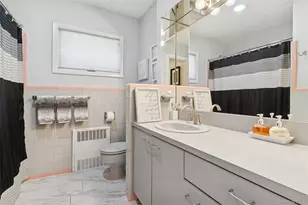 2147 Seneca Dr N, Merrick, NY 11566 - Photo 12