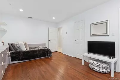 2147 Seneca Drive N, Merrick, NY 11566 - Photo 10