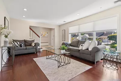 2147 Seneca Drive N, Merrick, NY 11566 - Photo 4