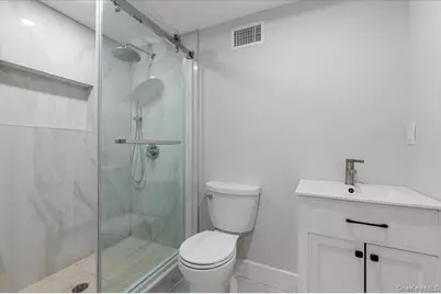 1028 E Broadway, Woodmere, NY 11598 - Photo 34