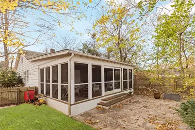 197 W Prospect Street, Southampton, NY 11968 - Photo 12