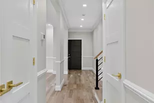 80 Clapham Ave, Manhasset, NY 11030 - Photo 16