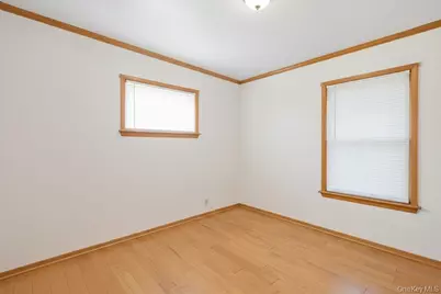 5 Liberty Street, Hampton Bays, NY 11946 - Photo 10