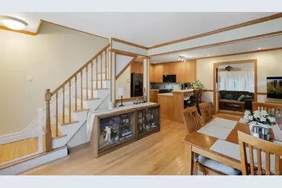 5 Liberty Street, Hampton Bays, NY 11946 - Photo 4