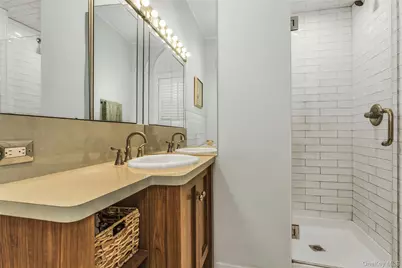 329 E Hudson Street, Long Beach, NY 11561 - Photo 14