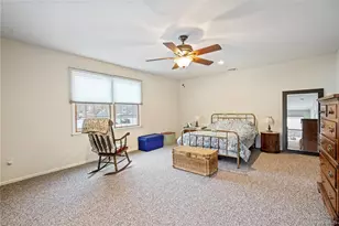 27 Evelyn Ct, Manorville, NY 11949 - Photo 38