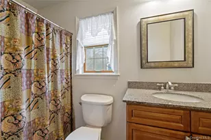 27 Evelyn Ct, Manorville, NY 11949 - Photo 36