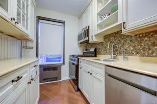 77-35 113th St, Forest Hills, NY 11375 - Photo 12