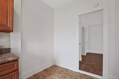 72-07 73 Street, Glendale, NY 11385 - Photo 26