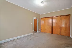 72-07 73 St, Glendale, NY 11385 - Photo 18