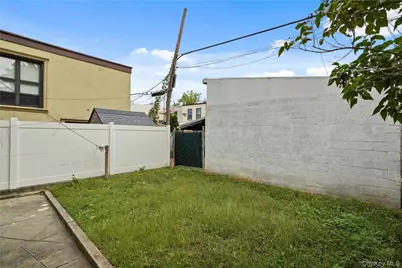 72-07 73 Street, Glendale, NY 11385 - Photo 40