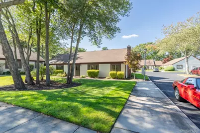 72 Gauguin Court Gauguin Court #72, Middle Island, NY 11953 - Photo 2