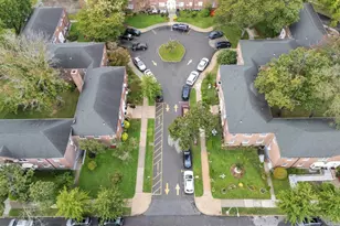 58-16 251st St, Little Neck, NY 11360 - Photo 4