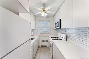 249-30 63rd Ave, Little Neck, NY 11362 - Photo 10