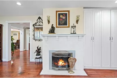 118 Grant Avenue, Albertson, NY 11507 - Photo 8