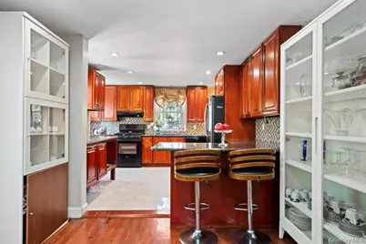 118 Grant Avenue, Albertson, NY 11507 - Photo 16