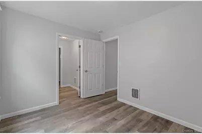 21 Lent Street, Poughkeepsie, NY 12601 - Photo 12