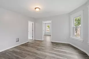 21 Lent St, Poughkeepsie, NY 12601 - Photo 38