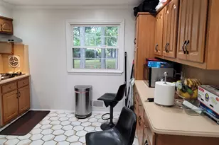 16 Ellen St, New City, NY 10956 - Photo 4