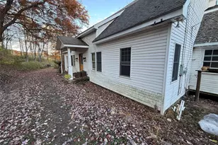 118 Old Roosa Gap Rd, Bloomingburg, NY 12721 - Photo 2