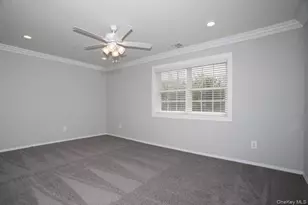 74 Overlook Dr, Farmingville, NY 11738 - Photo 10