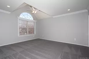 74 Overlook Dr, Farmingville, NY 11738 - Photo 12