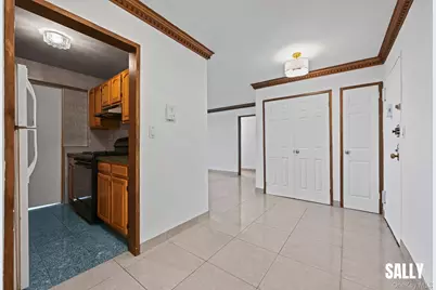138-10 Franklin Avenue #12A, Flushing, NY 11355 - Photo 4