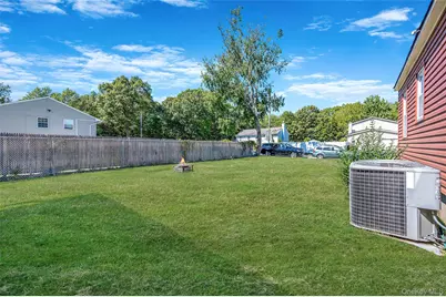 1454 E Forks Road, Bay Shore, NY 11706 - Photo 30