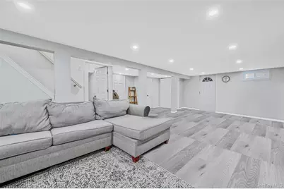 1454 E Forks Road, Bay Shore, NY 11706 - Photo 24