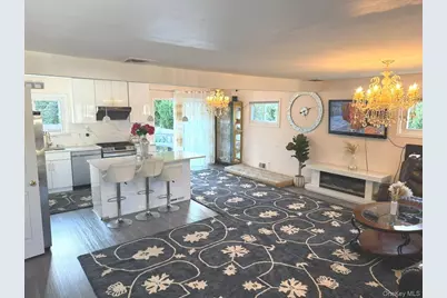 58 Narcissus Avenue, Hicksville, NY 11801 - Photo 8