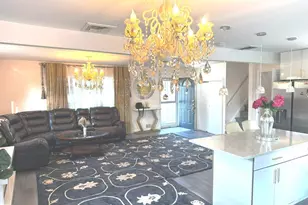 58 Narcissus Ave, Hicksville, NY 11801 - Photo 4