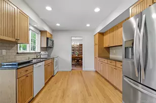 9 Snowball Dr, Cold Spring Harbor, NY 11724 - Photo 16