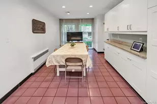 125 Colonial Rd, Great Neck, NY 11021 - Photo 18