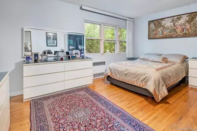 125 Colonial Road, Great Neck, NY 11021 - Photo 20