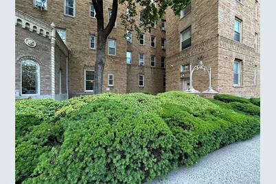 219 Bronx River Road #1G, Yonkers, NY 10704 - Photo 10