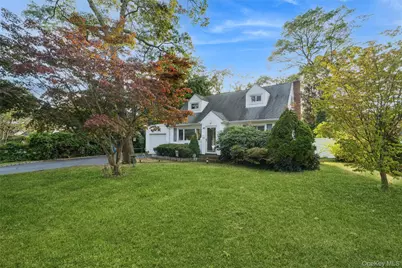 86 Ackerly Lane, Ronkonkoma, NY 11779 - Photo 2