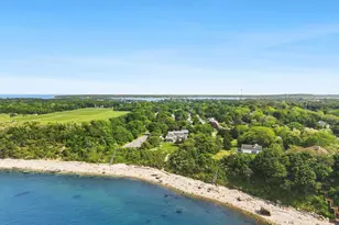 160 Sound Dr, Greenport, NY 11944 - Photo 2