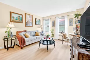 180 Pearsall Dr, Mount Vernon, NY 10552 - Photo 2