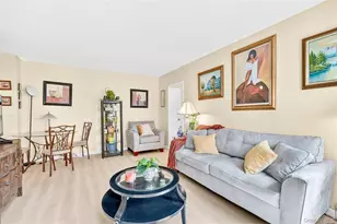 180 Pearsall Dr, Mount Vernon, NY 10552 - Photo 4