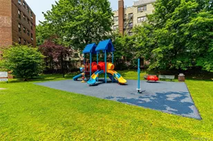 180 Pearsall Dr, Mount Vernon, NY 10552 - Photo 18