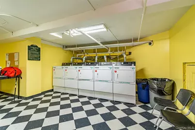 180 Pearsall Drive #1D, Mount Vernon, NY 10552 - Photo 24