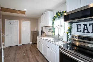 5 Bristol St, Huntington, NY 11743 - Photo 8