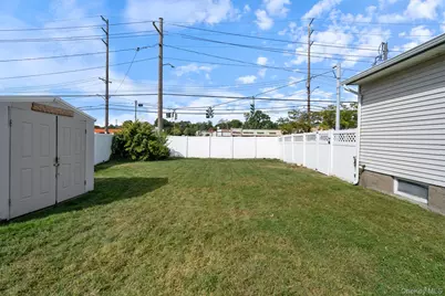 68 Thorne Avenue, Massapequa, NY 11758 - Photo 22