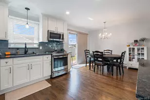 68 Thorne Ave, Massapequa, NY 11758 - Photo 4