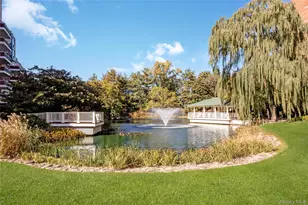 100 Hilton Ave, Garden City, NY 11530 - Photo 26