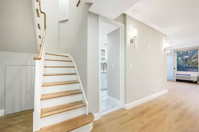 100 Hilton Avenue #M27, Garden City, NY 11530 - Photo 14