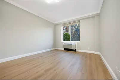 100 Hilton Avenue #M27, Garden City, NY 11530 - Photo 18